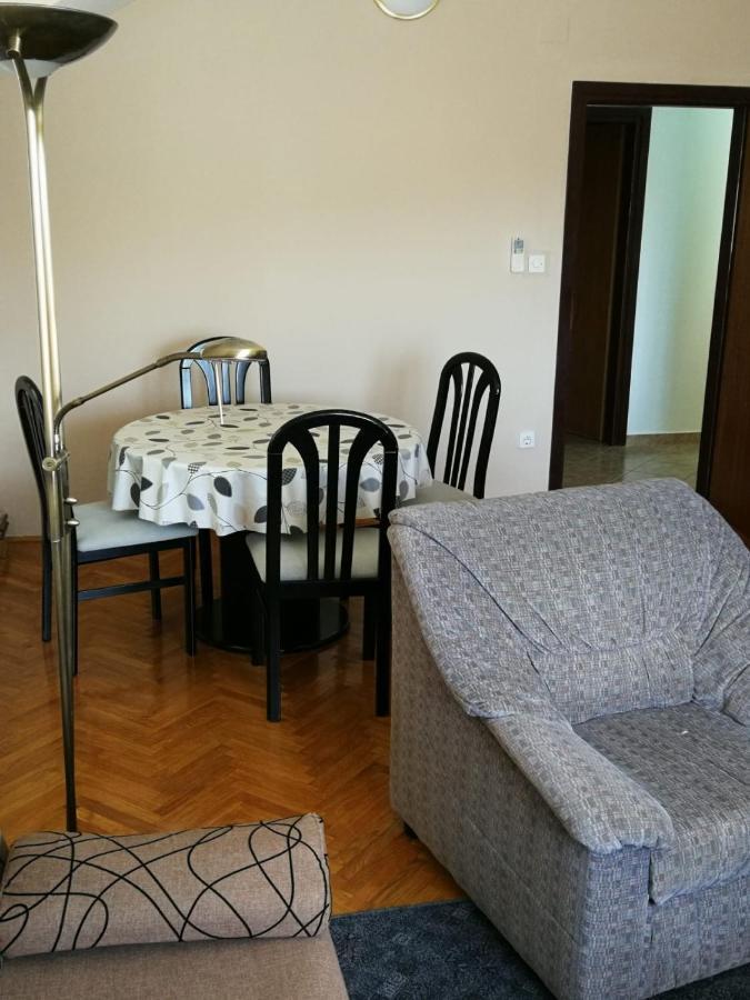 Apartments Ljubica Биоград на Мору Екстериор снимка