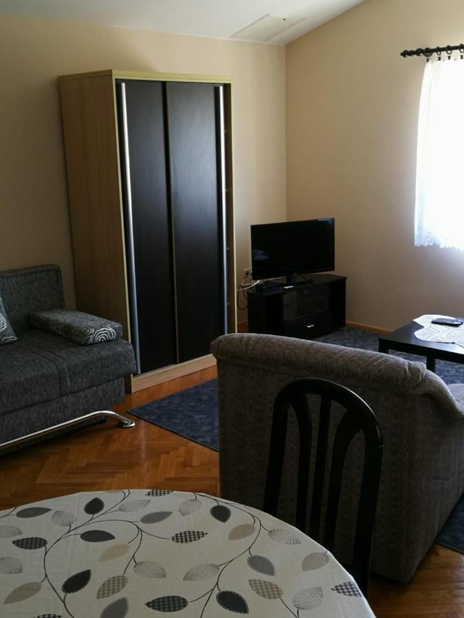 Apartments Ljubica Биоград на Мору Екстериор снимка