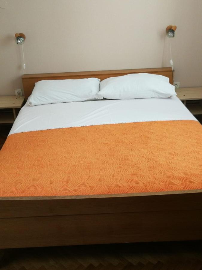 Apartments Ljubica Биоград на Мору Екстериор снимка