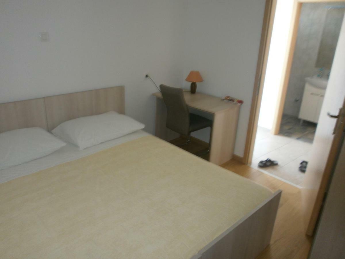 Apartments Ljubica Биоград на Мору Екстериор снимка